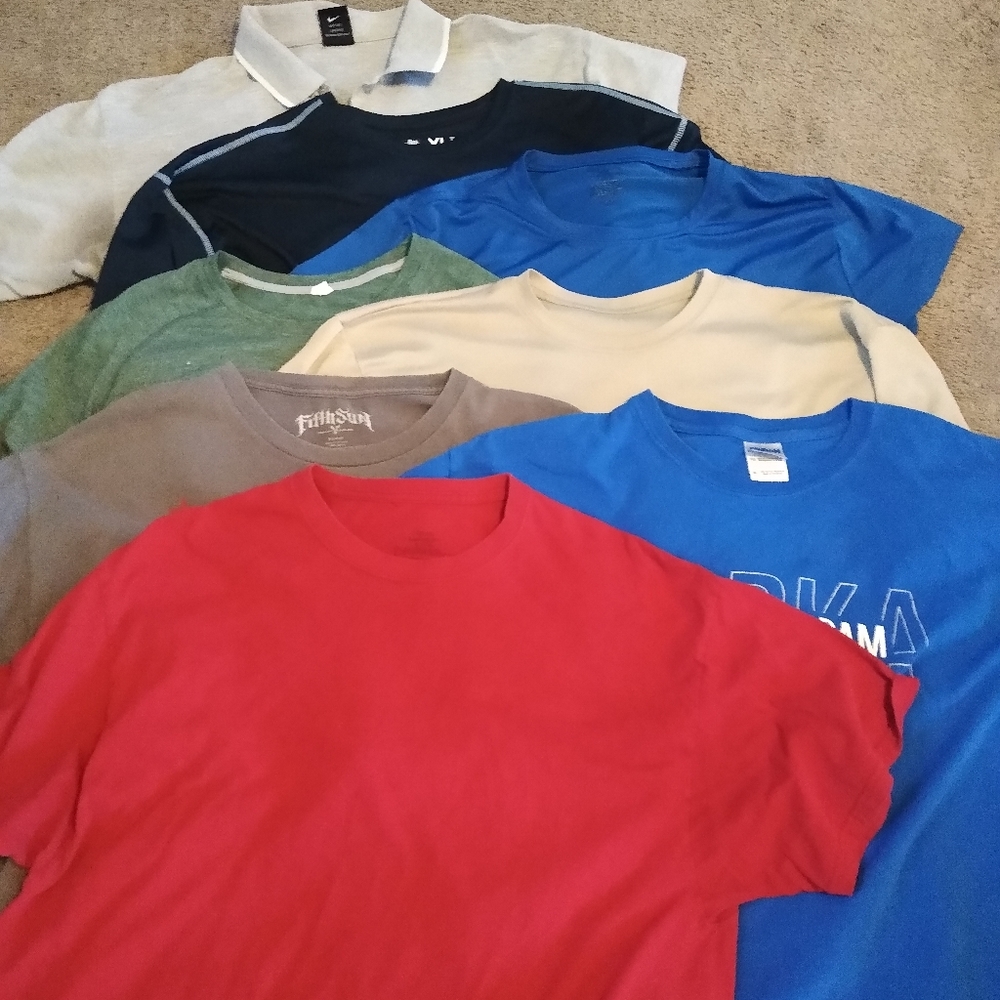 Bundle of men's T Shirts